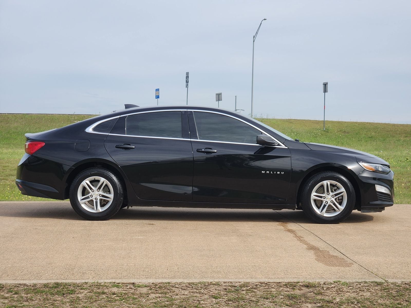 2021 Chevrolet Malibu LS 1LS