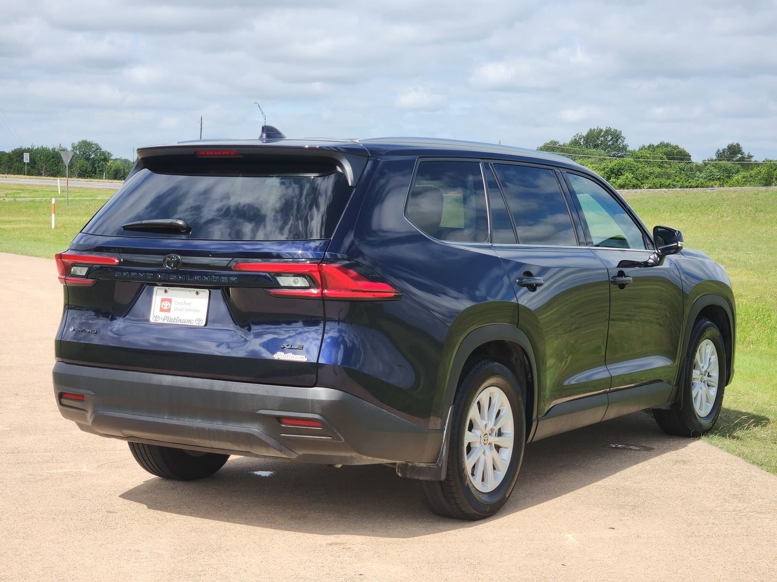 2024 Toyota Grand Highlander Hybrid XLE