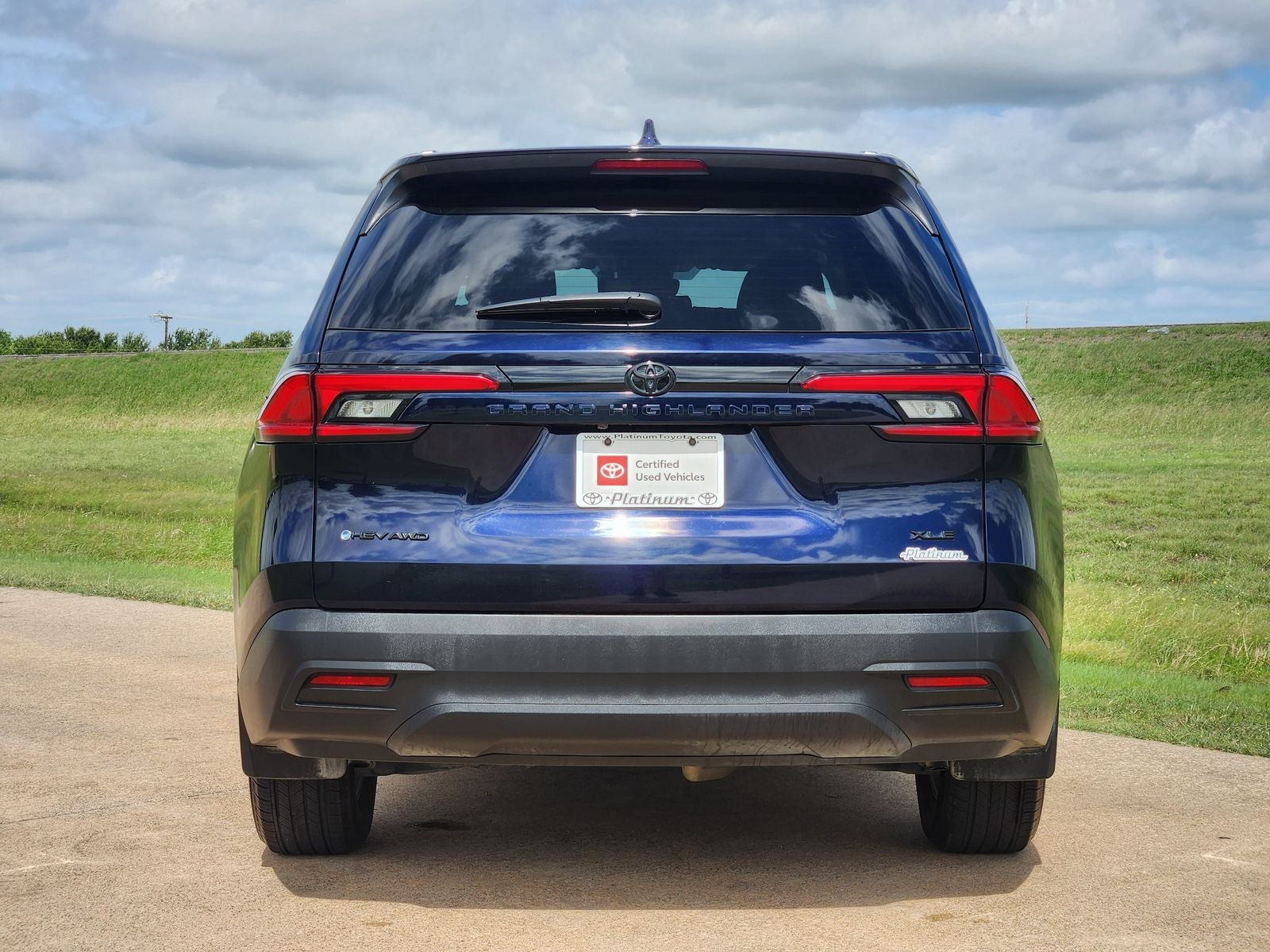 2024 Toyota Grand Highlander Hybrid XLE