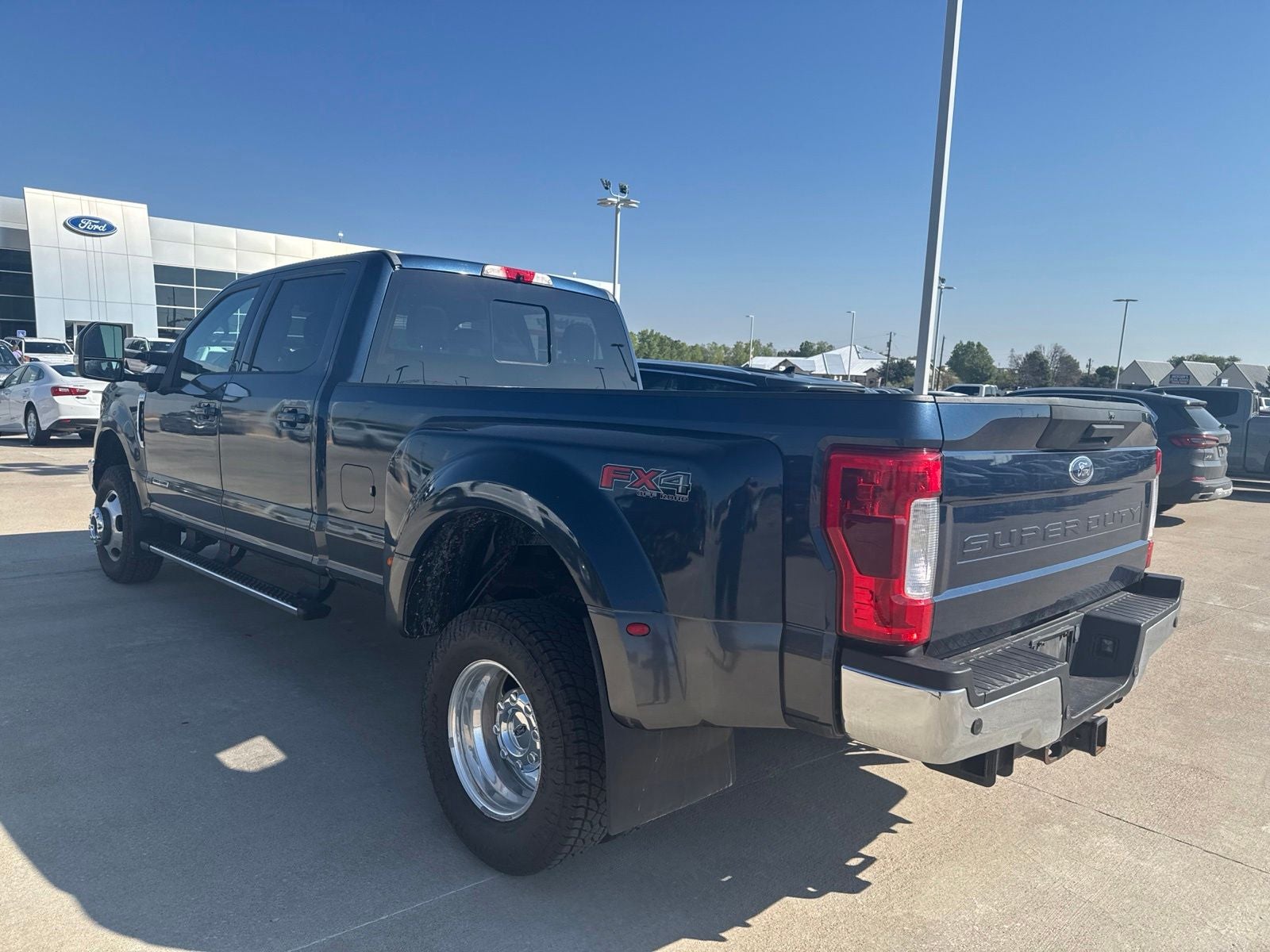 2017 Ford F-350SD Lariat DRW