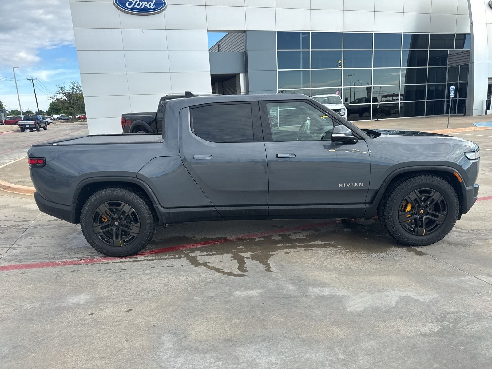 2022 Rivian R1T Adventure