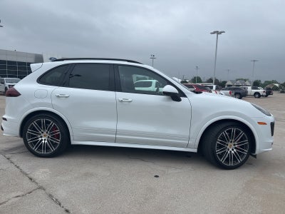 2016 Porsche Cayenne Turbo