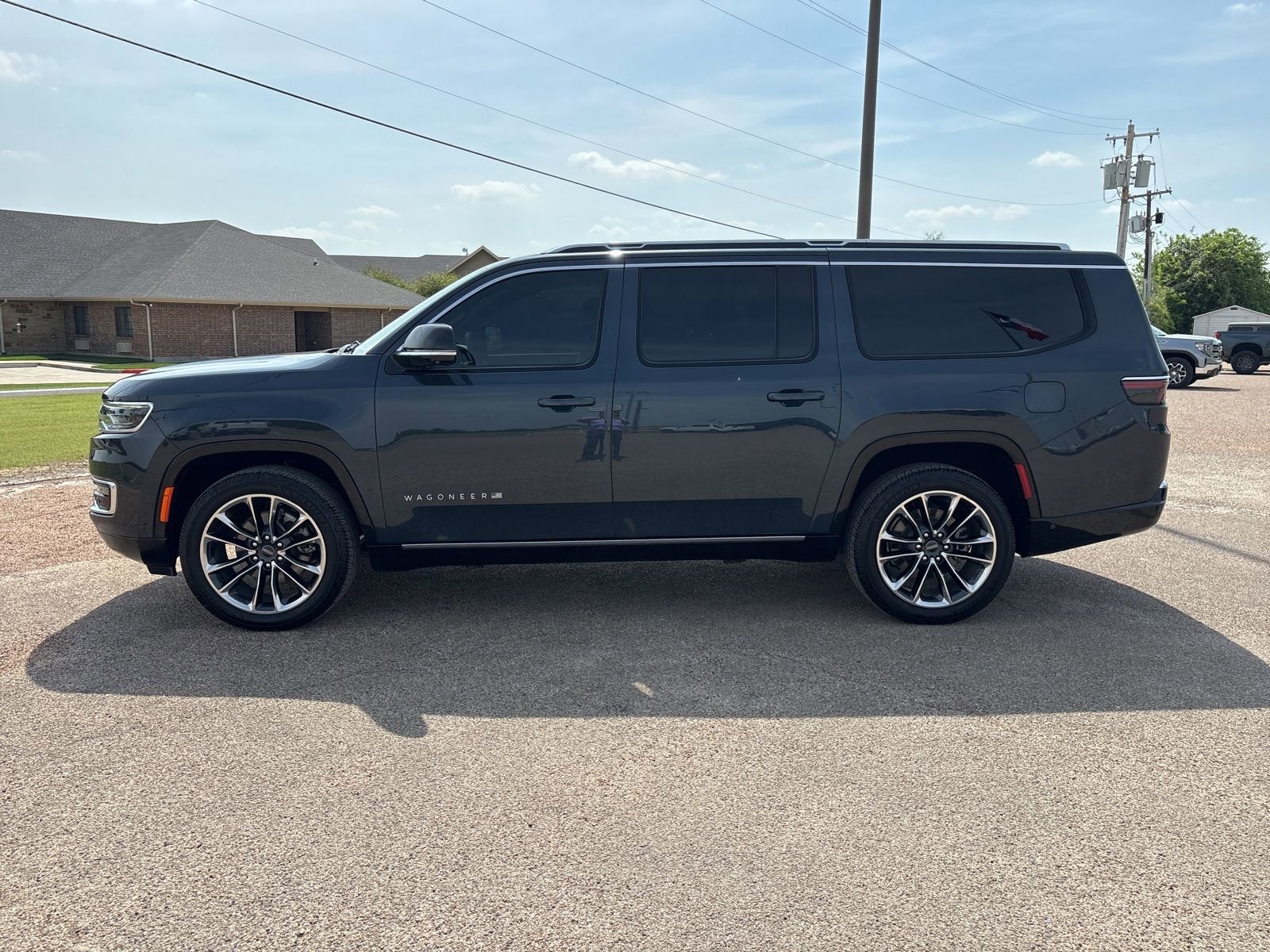 2023 Jeep Wagoneer L Series III