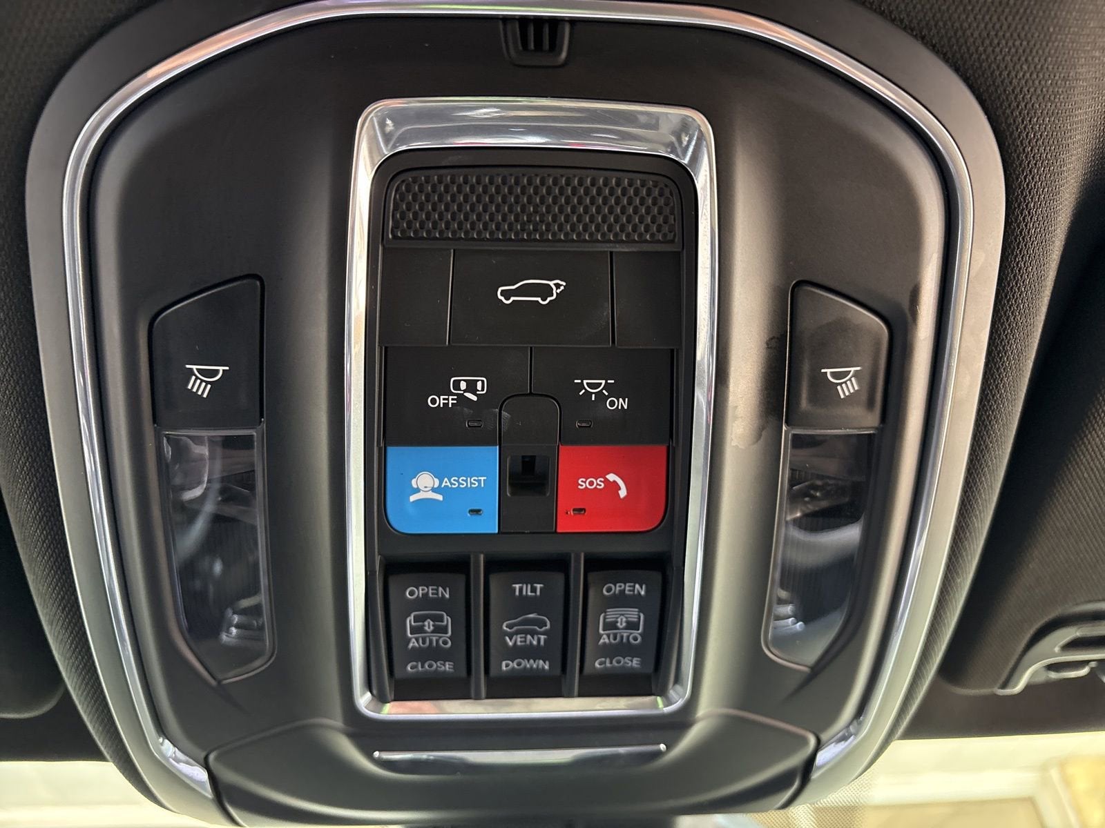 2023 Jeep Wagoneer L Series III