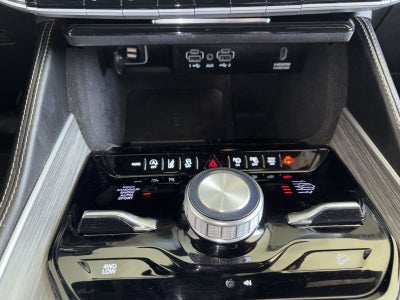 2023 Jeep Wagoneer L Series III