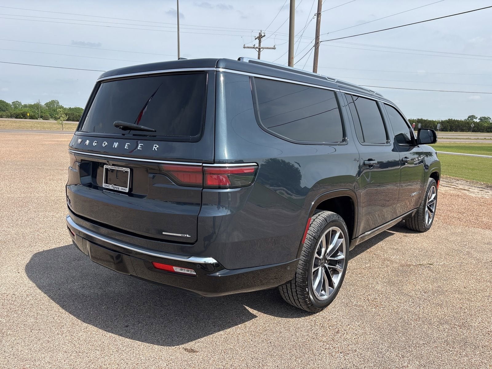 2023 Jeep Wagoneer L Series III
