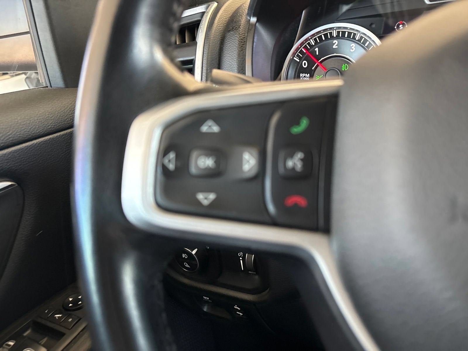 2021 RAM 1500 Lone Star Crew Cab 4x4 5'7" Box