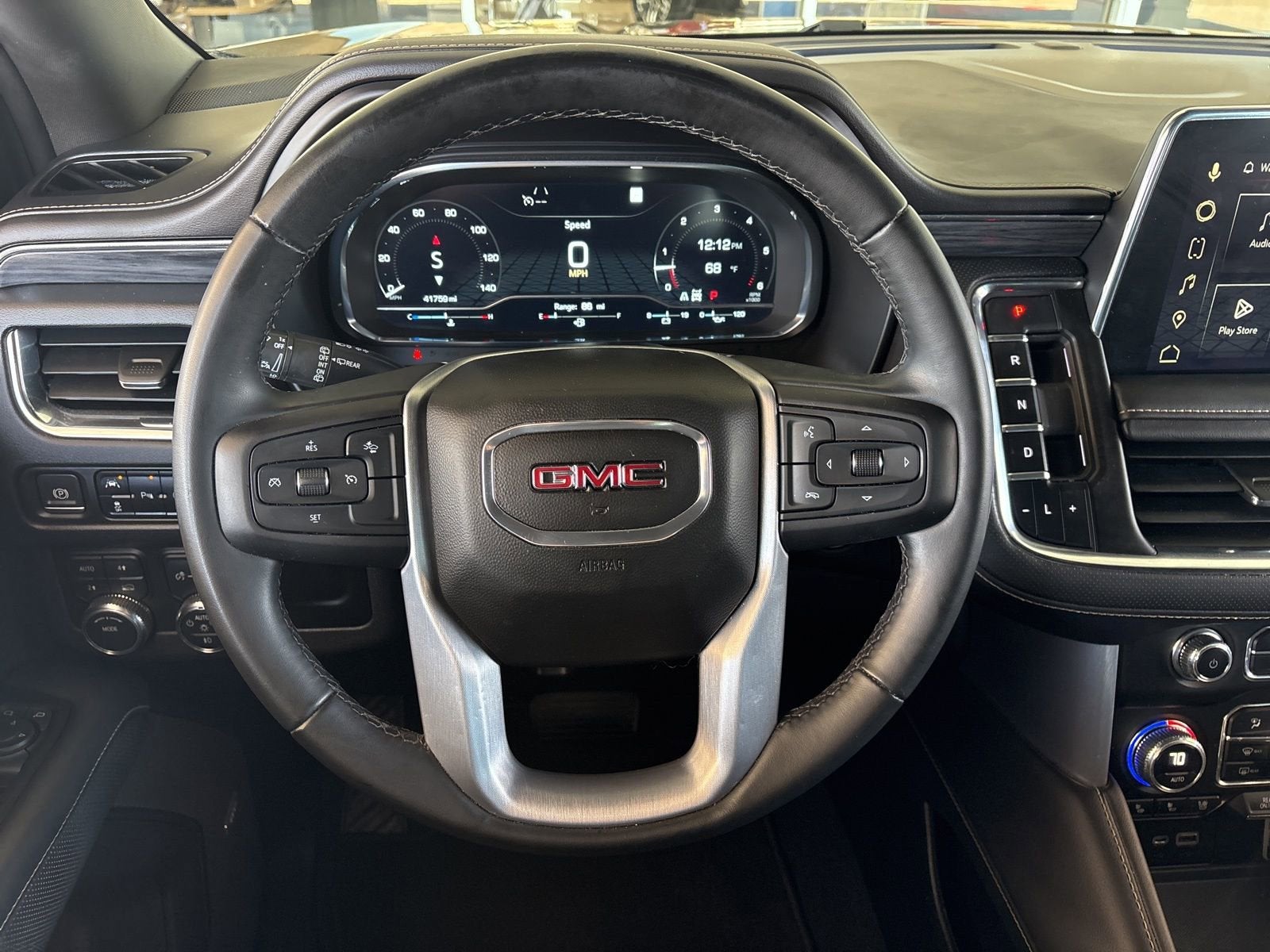 2023 GMC Yukon XL SLT
