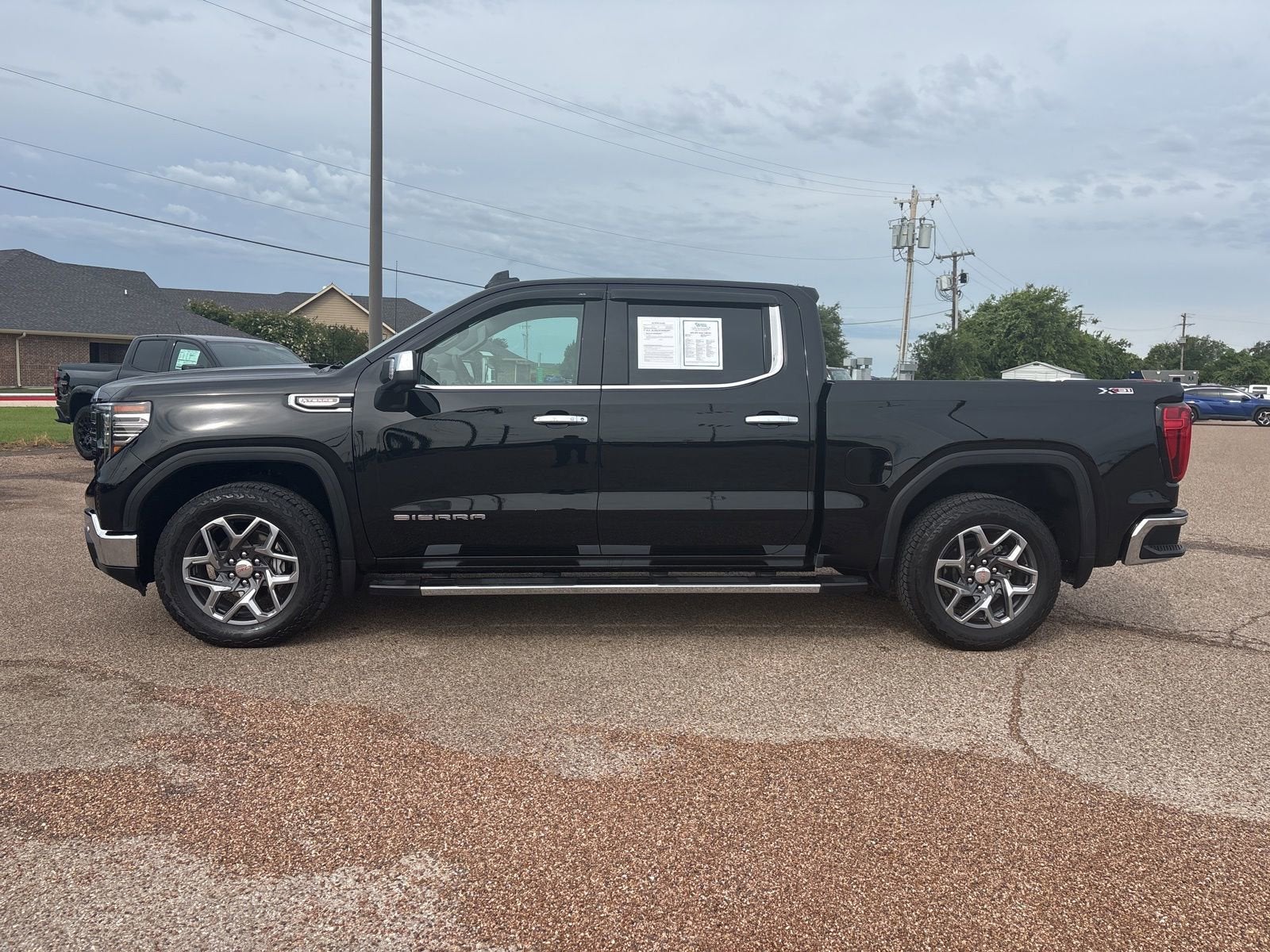 2024 GMC Sierra 1500 SLT