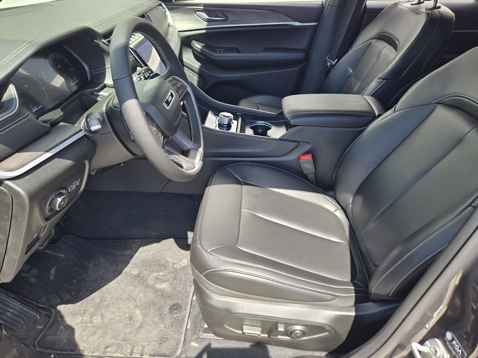 2025 Jeep Grand Cherokee Limited 4x2