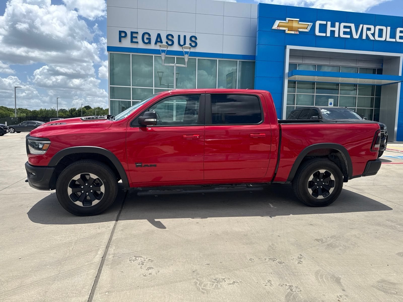 2019 RAM 1500 Rebel Crew Cab 4x4 5'7" Box
