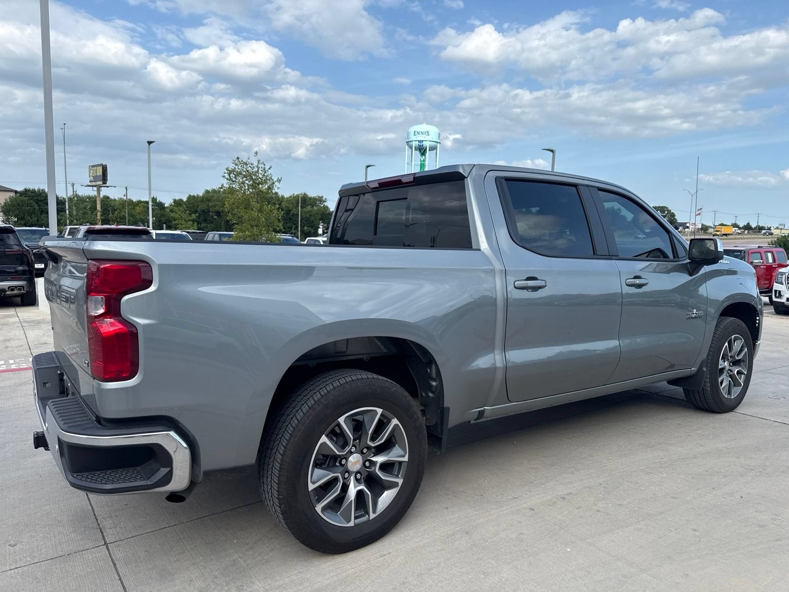 2024 Chevrolet Silverado 1500 LT