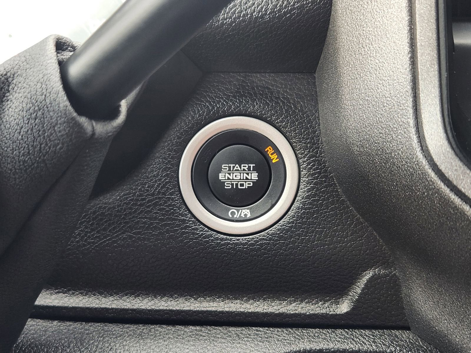 2025 RAM 2500 Tradesman Crew Cab 4x4 6'4" Box