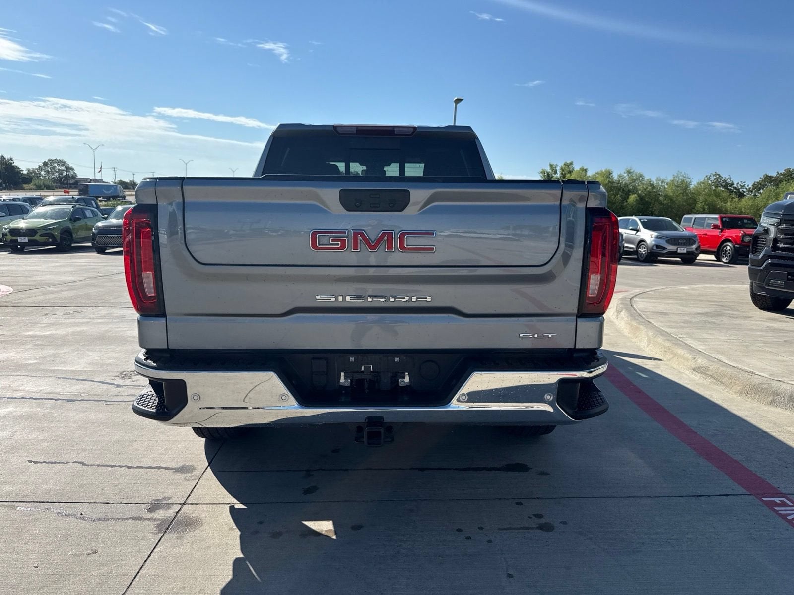 2025 GMC Sierra 1500 SLT