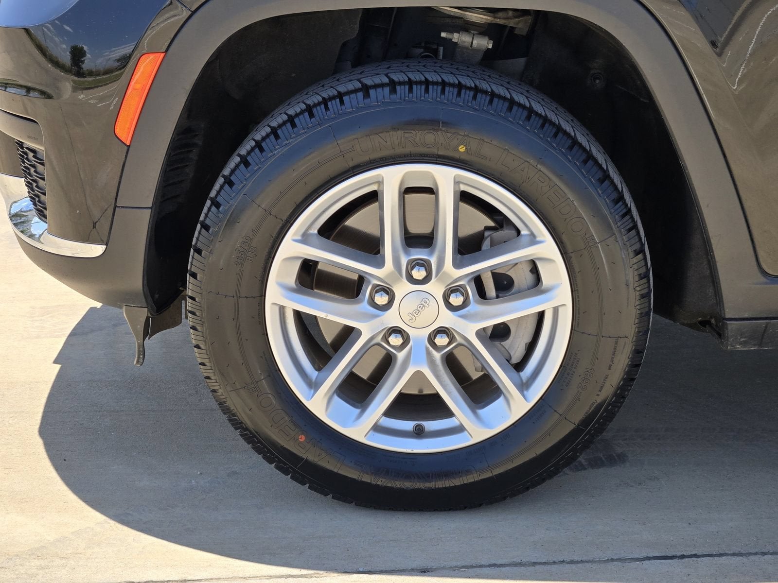 2025 Jeep Grand Cherokee L Laredo X 4x2