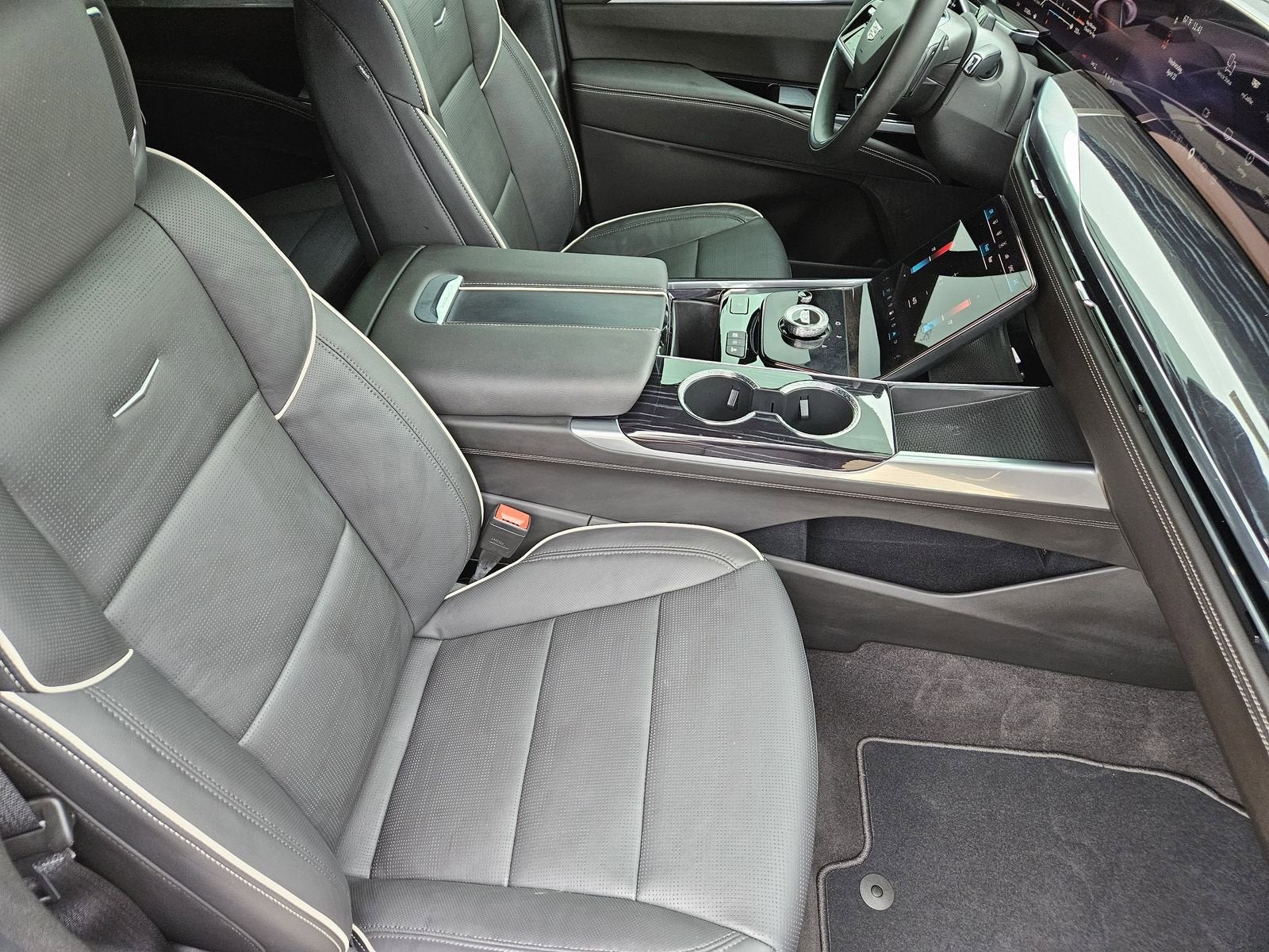 2025 Cadillac Escalade Sport