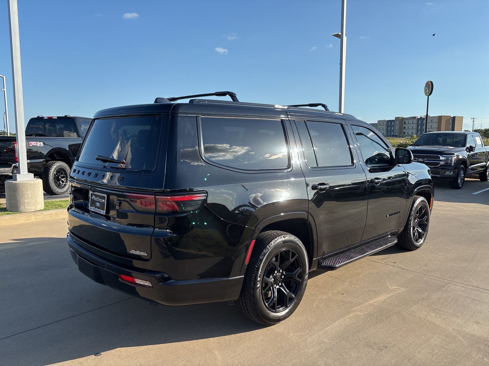 2023 Jeep Wagoneer Series II
