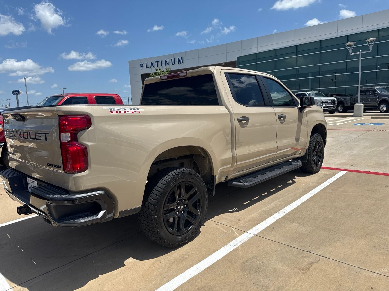 2022 Chevrolet Silverado 1500 Custom Trail Boss