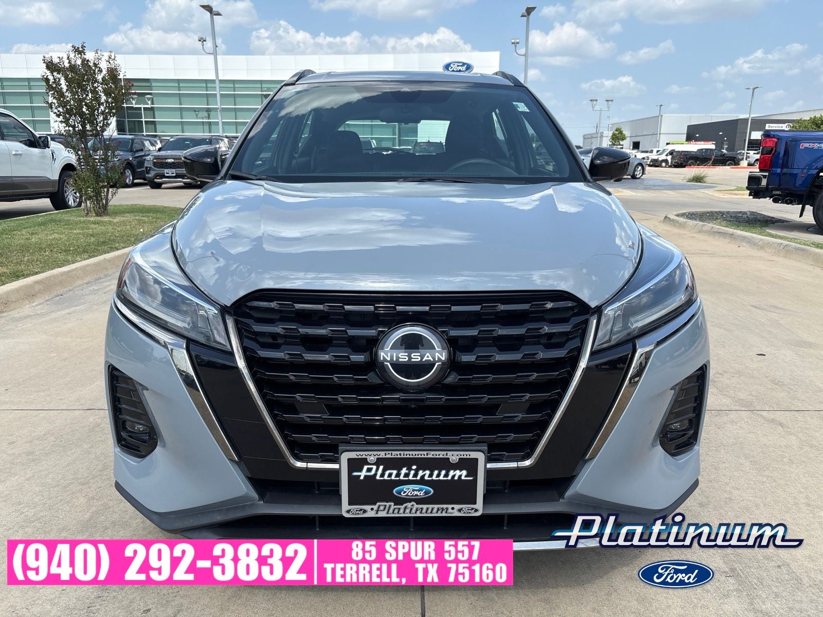 2023 Nissan Kicks SR