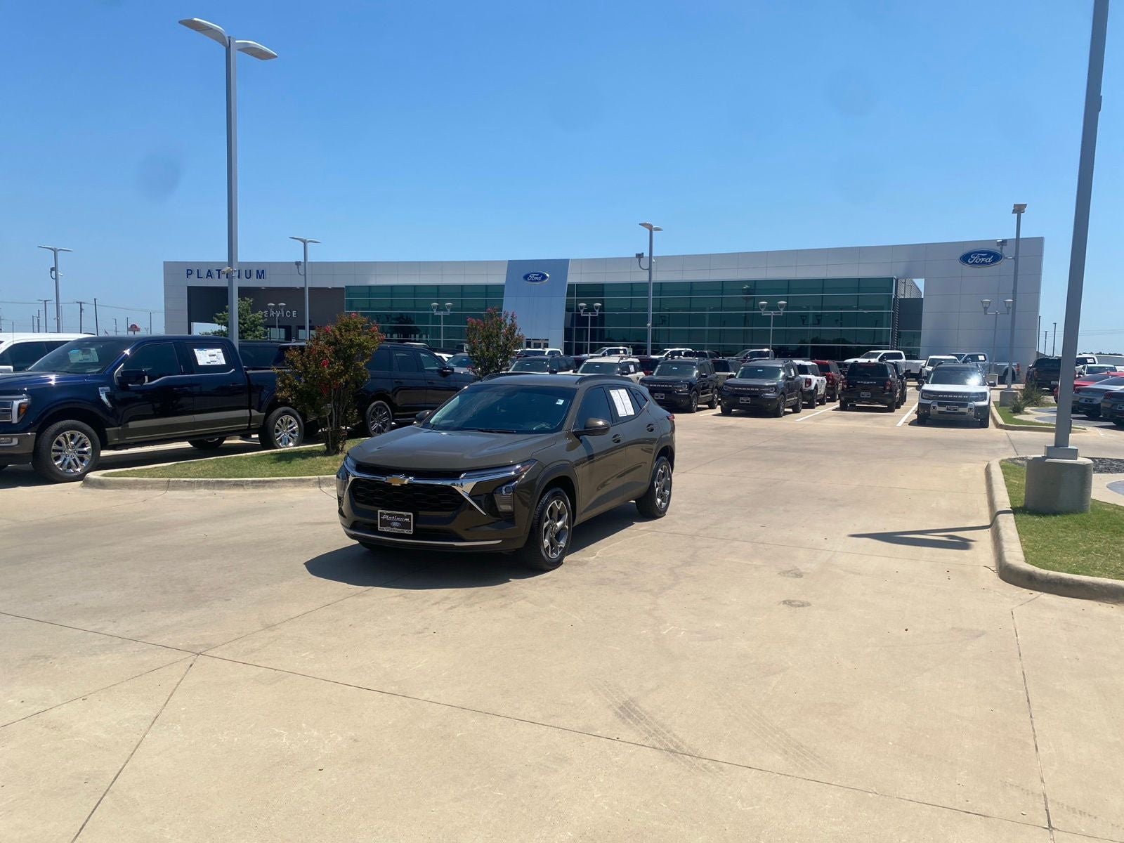 2024 Chevrolet Trax LT