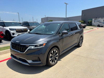2024 Kia Carnival EX